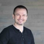 arek-skuza-headshot-photo