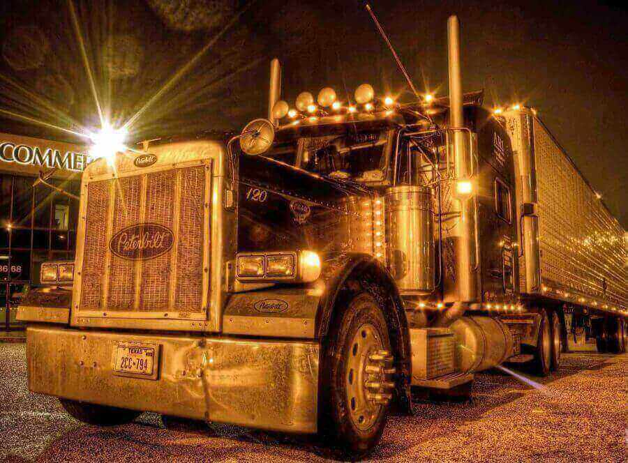 peterbuilt-truck-front